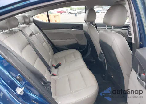 2017 Hyundai Elantra Limited z USA, uszkodzony, nr VIN 5NPD84LF6HH041555